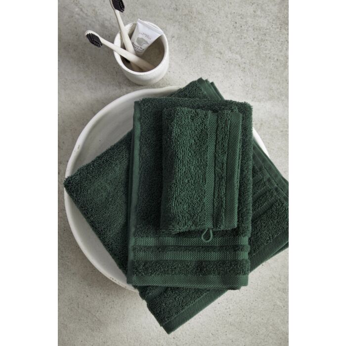 Bath Basics baddoek 50x100cm donkergroen