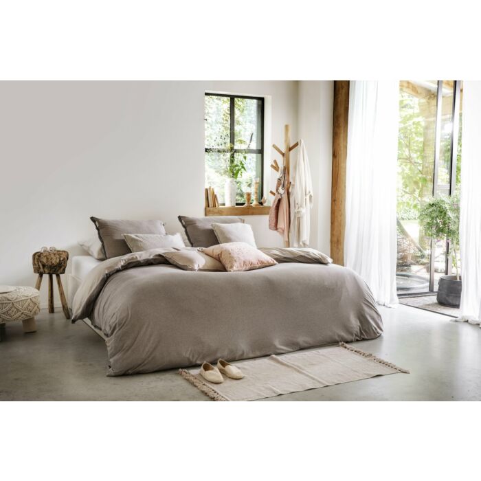 Casual Beauty dekbedovertrek 200x200cm taupe/zandkleur