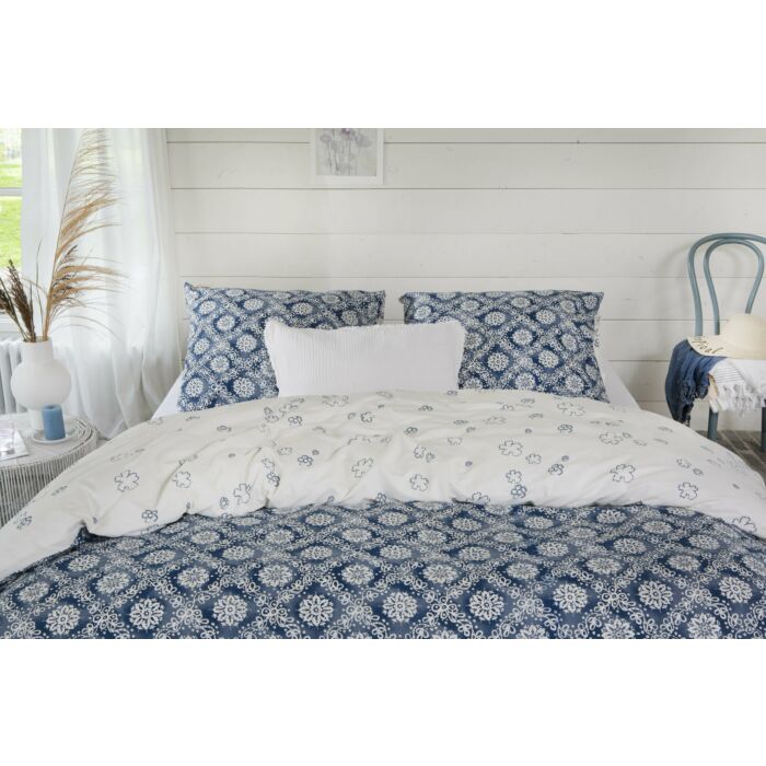 Crossed Flowers dekbedovertrek 200x200cm blauw/off-white
