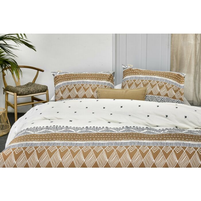 Ikat Dreams dekbedovertrek 200x200cm wit/cognac